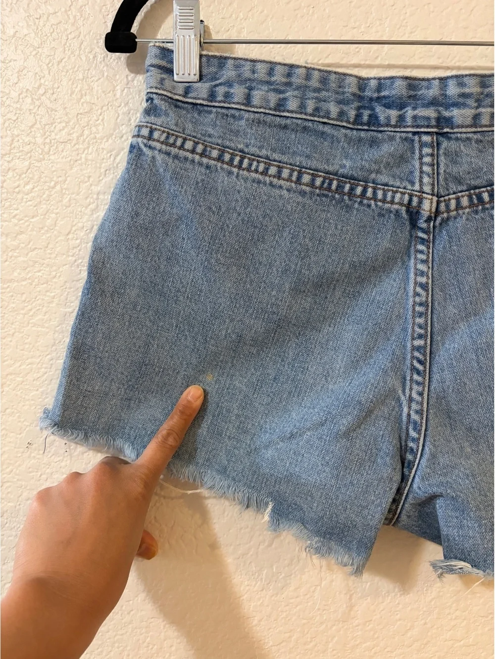 Vintage J.Crew Denim Cut-Off Shorts Womens Size 4 Light Wash Frayed Hem 5-Pocket